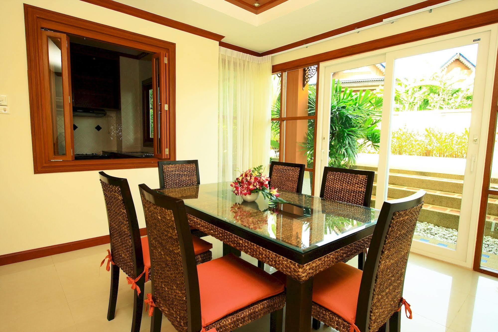 Oyo 626 The Chalet Phuket Resort Cape Panwa Екстер'єр фото